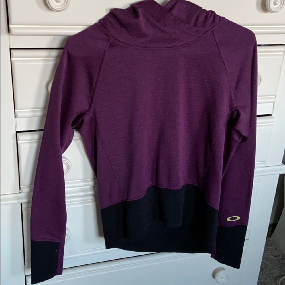 Oakley hoodie